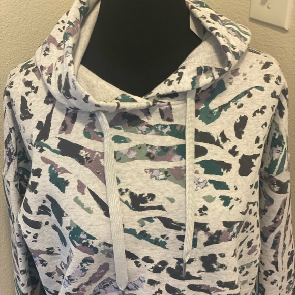 2 FOR $20 Calvin Klein Performance Camo Crop Cropped Hoodie Gray Size L NEW $59 - Picture 2 of 7